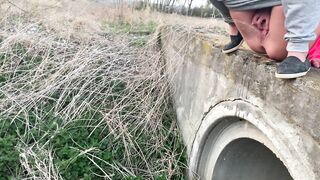 OUTDOOR PEE-Instagram: ClaudiaMacc7