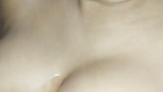 Boquete e Espanhola com gozada no peito - Dono e Putinha