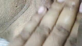 Desi juicy pussy massage