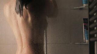 I just turned 18, shower with me! Violet Rose ^^