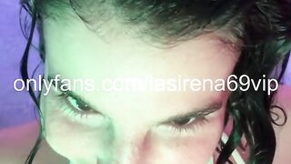 Watch LaSirena Shower While She Play With Her Huge Toy